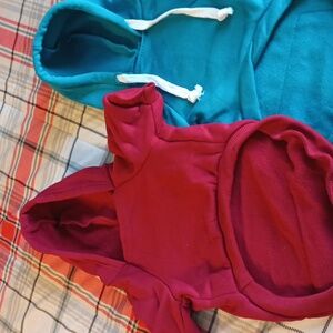 Pet Hooded Sweatshirts, Size Large.